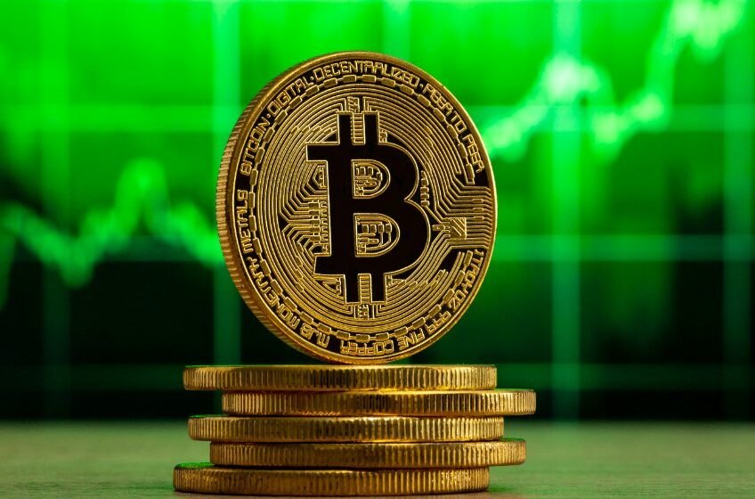  Peter Brandt points to potential Bitcoin bottom