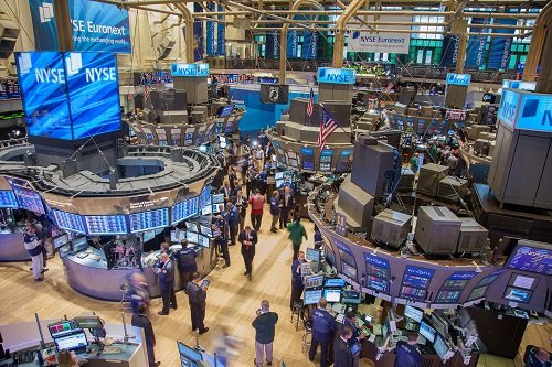  Bitcoin touches $23k support as stocks fall on hot PCE data