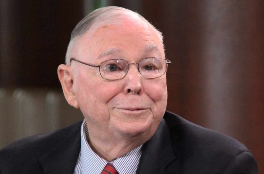  Berkshire’s Charlie Munger Says ‘Ridiculous’ Anybody Would Buy Crypto — ‘It’s an Absolute Horror’ – Featured Bitcoin News
