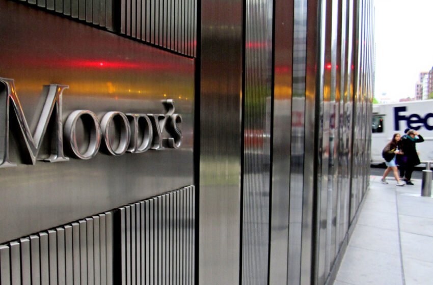  Moody’s Downgrades US Banking Sector to Negative After Collapse of Three Major Banks – Bitcoin News