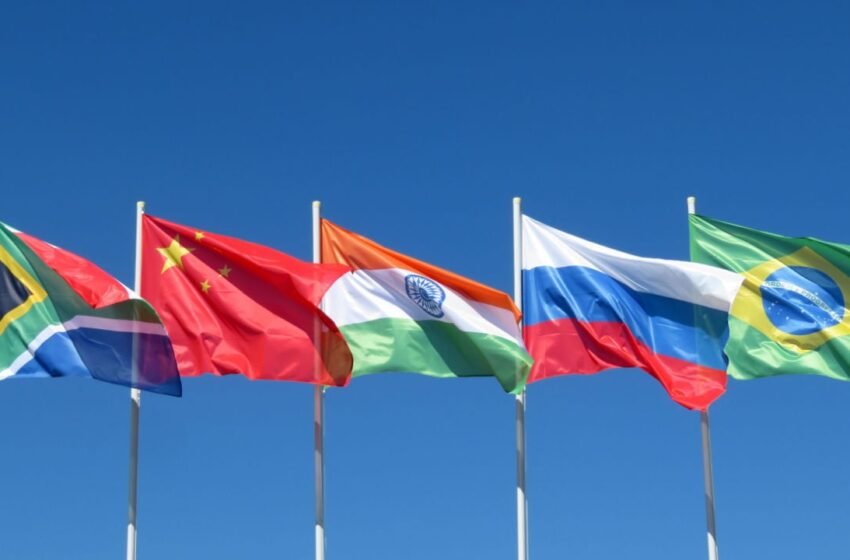  Analysts Weigh In on BRICS Currency as Tool to Face US Dollar-Based Sanctions – Economics Bitcoin News