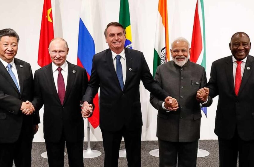  BRICS Leaders Set to Discuss Common Currency to Challenge US Dollar Dominance in Upcoming Summit – Economics Bitcoin News