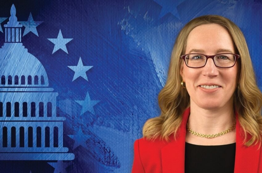  SEC’s Hester Peirce Calls to Transform U.S. Crypto Regulations