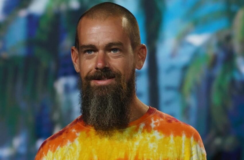  Jack Dorsey Raises Concerns Over Virtual Reality’s Impact on Society