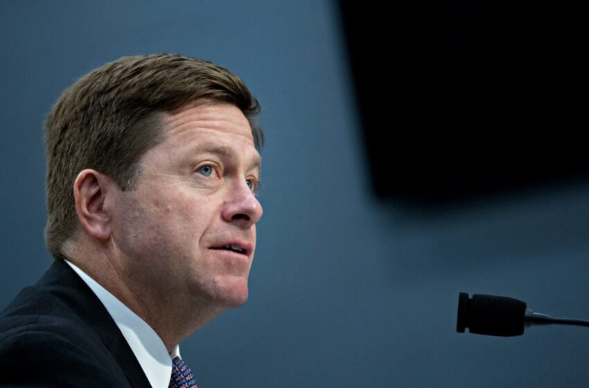  Former SEC Chair Jay Clayton Discusses How Bitcoin ETFs are Reshaping the Crypto Market
