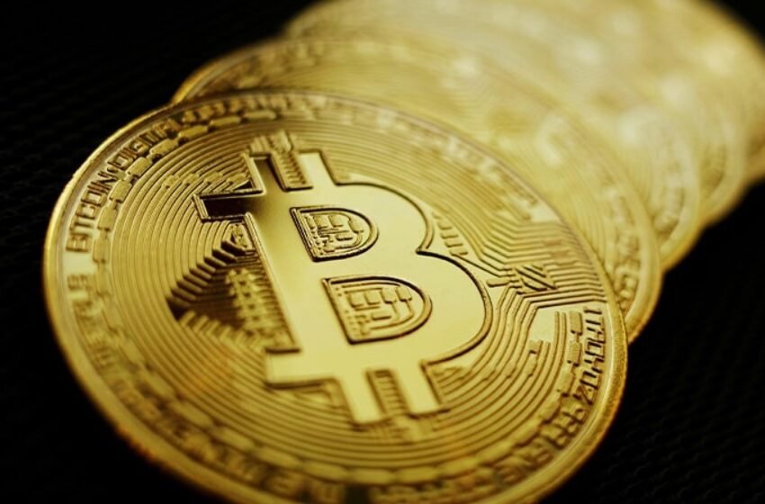  Unprecedented $3.1 Million Bitcoin Transaction Fee Sets Historic Record