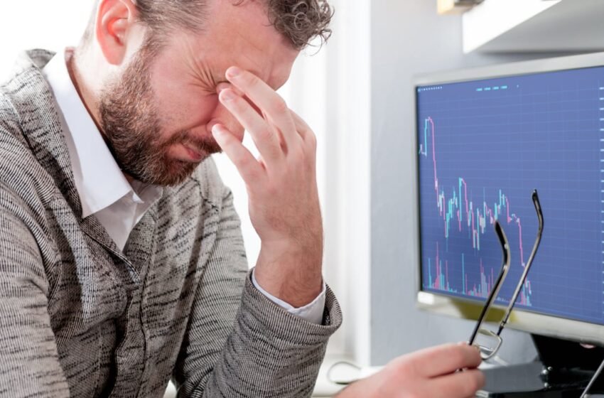  Crypto Markets Experience Minor Setback as Major Coins Dip, While Select Tokens Buck the Trend