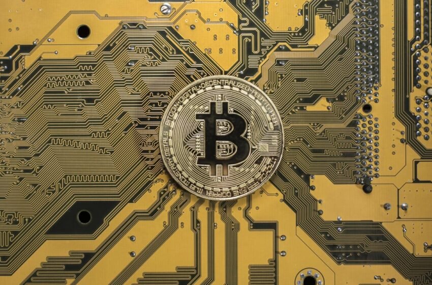  Hut 8 Unveils BTC-Funded 62 MW Texas Facility for Mining Efficiency Boost