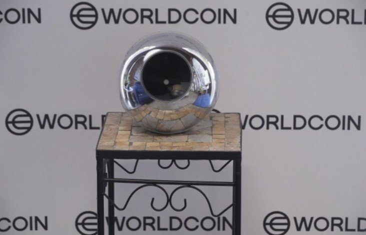  Spanish Authority Orders Worldcoin to Halt Iris Scanning for Data Collection