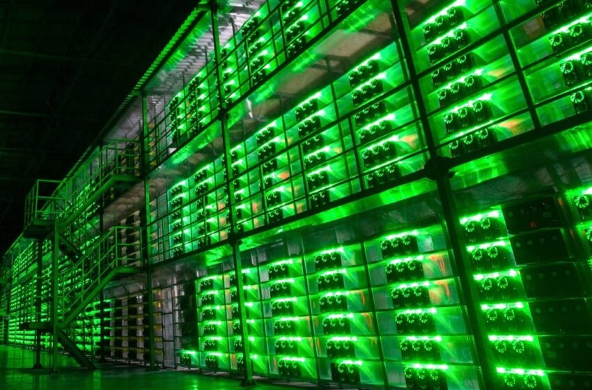  Bitcoin Mining Stocks Rally Ahead of Halving: Double-Digit Gains Mark Midweek Surge