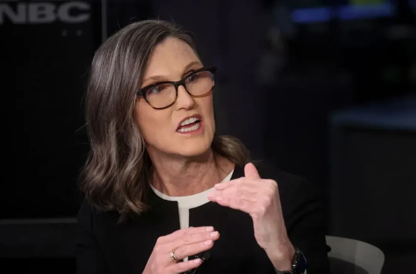  Insights from Cathie Wood Suggests Bitcoin’s Surge Tied to Global Currency Devaluations