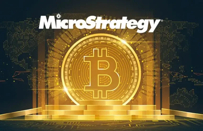  MicroStrategy’s $7.8m Purchase Elevates Bitcoin Holdings to 214,400 BTC