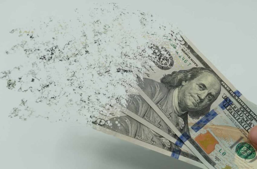  Ark CEO Cathie Wood Sees Bitcoin as a Hedge Against Currency Devaluations and Rogue Regimes