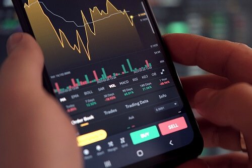  PANDA and MEW bullish momentum cool off: investors shift to new altcoin