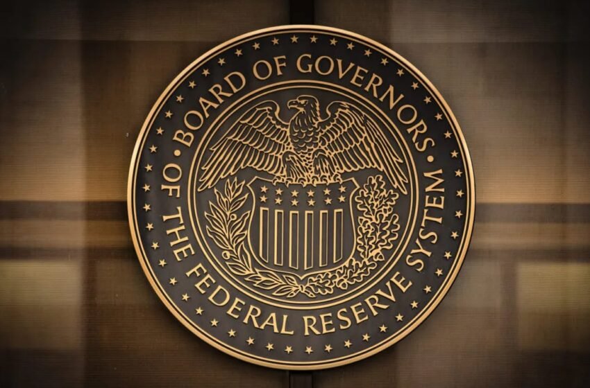  Markets Tumble as Fed Rate Cut Expectations Diminish