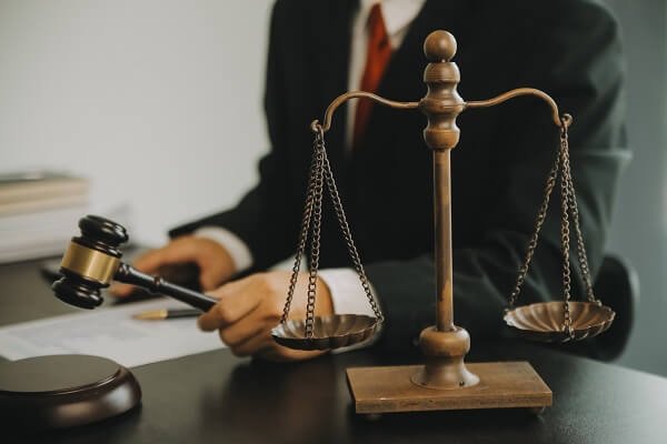  UK High Court Judge rules against Craig Wright over Bitcoin copyright claims