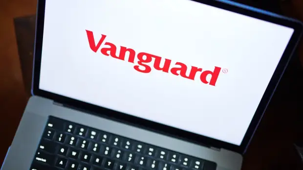  Vanguard’s Incoming CEO Stands Firm on Bitcoin ETF Decision