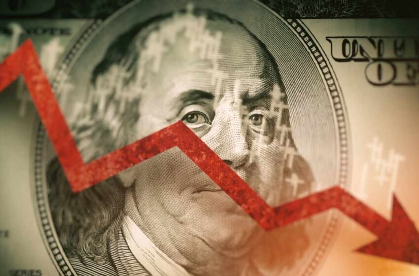  Economist Peter Schiff Advises Against Buying US Dollars — Warns of USD Breakdown