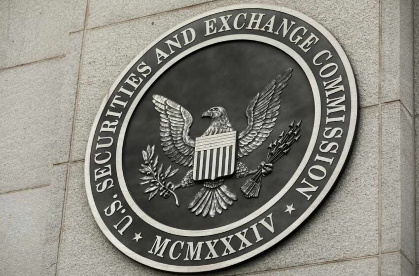  Coinbase Legal Chief Urges SEC Chair to Stop Misleading the Market About Crypto Tokens Being Securities