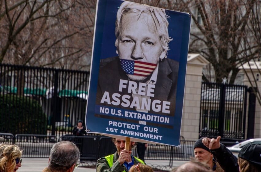  Donor Gifts 8 BTC to Aid Julian Assange’s Journey to Freedom