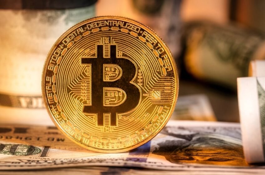  US Bitcoin ETFs See $200 Million Outflow; Grayscale Leads With $121 Million