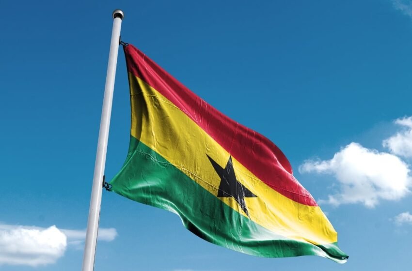  Ghana’s Cedi Hits Record Low Against US Dollar Amid Cocoa Output Decline