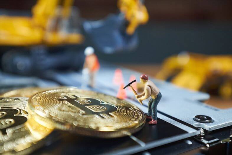  Swan Bitcoin halts IPO plans and shuts down mining operations