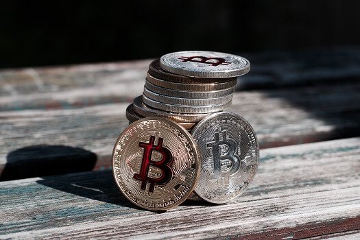  Babylon Bitcoin staking drives BTC fees higher as mainnet launches
