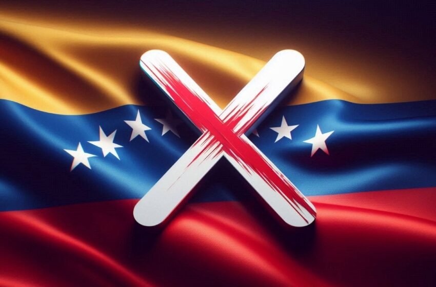  Venezuelan President Nicolas Maduro Announces 10-Day Block of X; Signal Also Affected