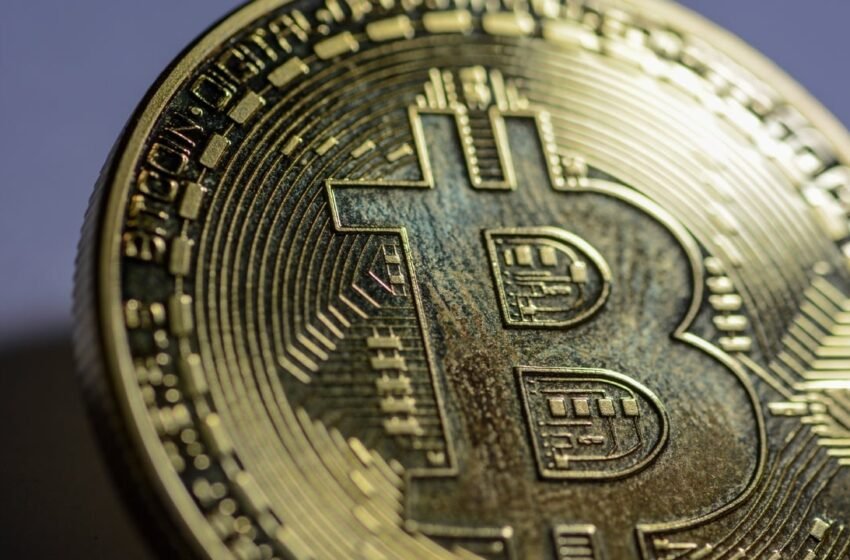  Bitcoin Technical Analysis: BTC Faces Continued Downward Pressure