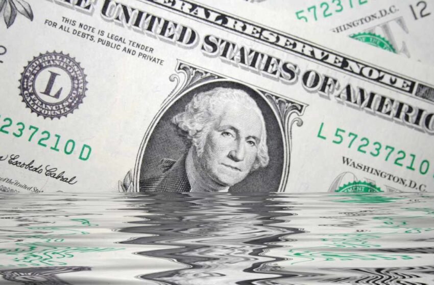  Devere CEO Advises Shifting Away From US Assets as Dollar Weakens
