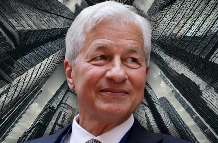  Jamie Dimon Says US Recession Still on the Horizon as JPMorgan Increases Forecast