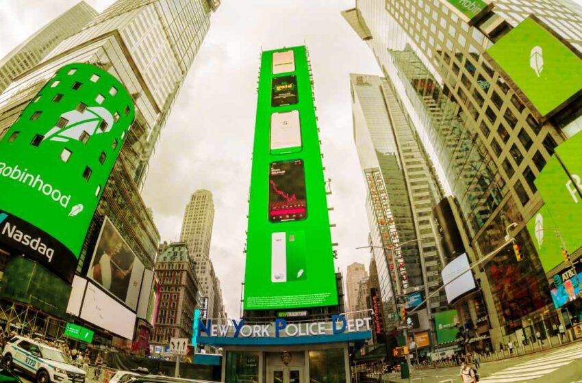  Robinhood Reports 161% Surge in Q2 Crypto Revenue