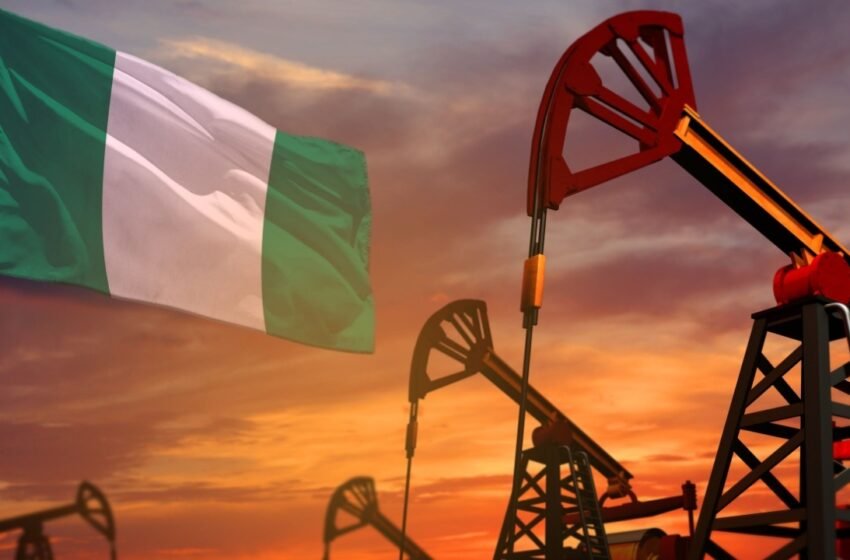  Nigeria’s Currency Plunges as Dollar Liquidity Dries Up: Will a Naira-for-Crude Oil Swap Revive It?