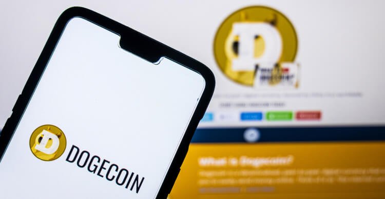  DOGE leads top coins as crypto eyes “the Trump trade”