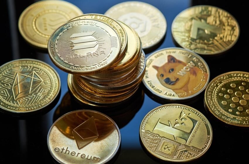  Altcoin Boom on the Horizon? Stellar, Sui, Mantra, and Dogecoin Light Up With Triple-Digit Gains