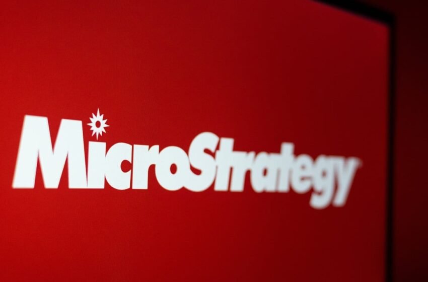  Shorters Pile in on MSTR: Citron Research Warns Microstrategy’s Bull Run Could Burst