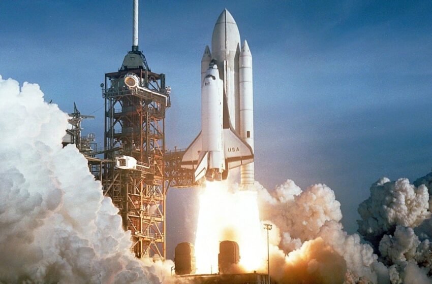  US vs. China: Trump’s Aide Predicts New Bitcoin Space Race