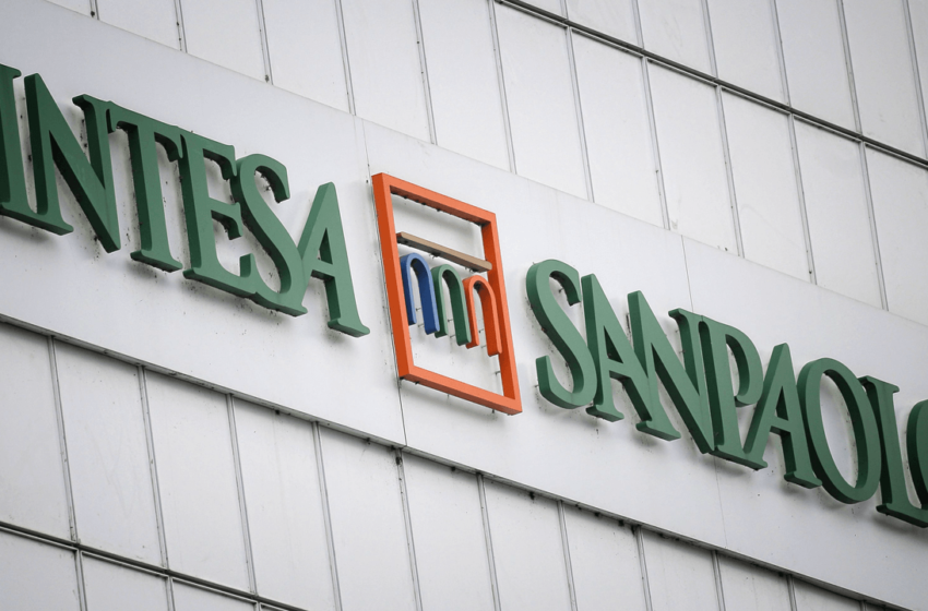  Intesa Sanpaolo: Italy’s Largest Bank Makes History With Bitcoin Settlement