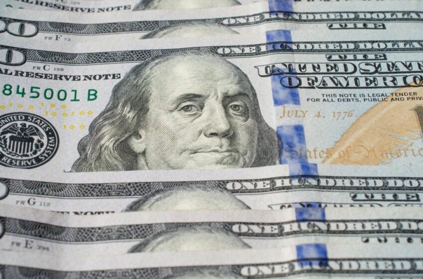  Greenback Flexes: Dollar Index Reaches Highest Level in Over Two Years