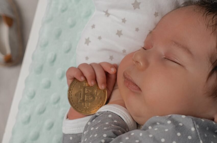  Dormant BTC Awakens: Over 750 Sleeping Bitcoin Enter Circulation as Prices Consolidate