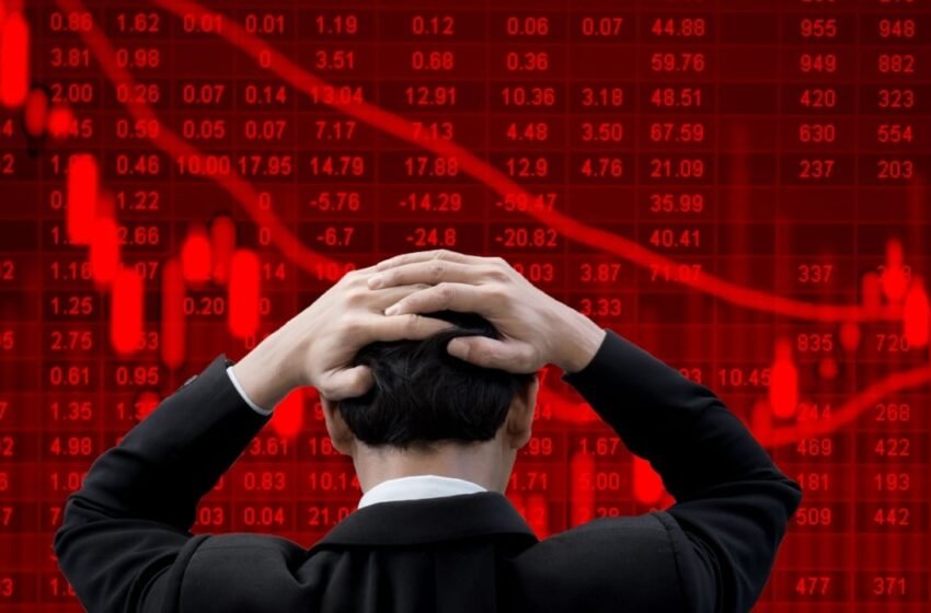  Tariff Tumble: Bitcoin Falls Below $90K, Amid Trade War Turmoil