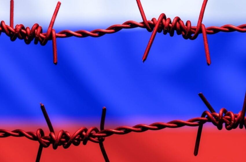  US May Lift Russian Sanctions if Ukraine Talks Progress, Expert Says