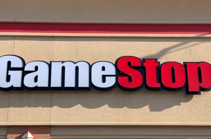  Gamestop Unleashes Bitcoin Strategy—Can $4.8B Make GME a Crypto Titan?