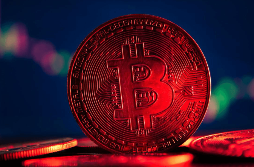  BTC Slips to $78.6K in Major Sunday Drop