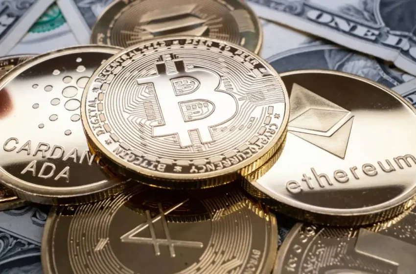  Bitcoin Drops 7% as Wall Street Futures Slide Before Monday’s Open