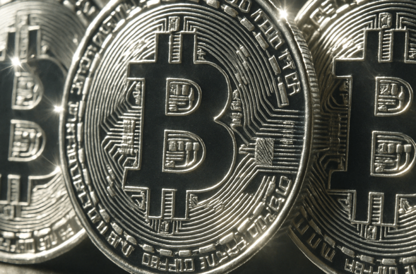  From 13,332 to 9,400 Bitcoin in 27 Days: Lazarus Group Relocates 3,932 BTC