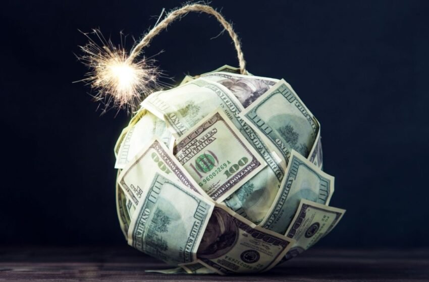  Chinese Expert Links Trump’s Tariffs to Rapid De-dollarization and US Dollar Decline