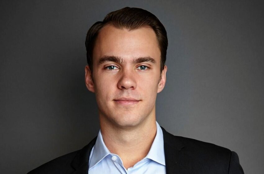  Coinbase Co-Founder Fred Ehrsam Unveils Brain Interface Device