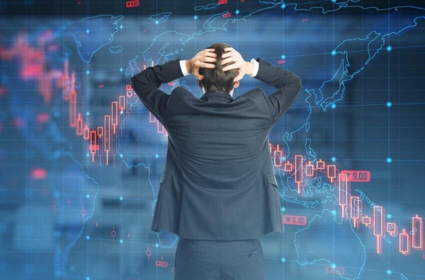  Robert Kiyosaki Says Millions Will Lose Jobs—Here’s His Advice